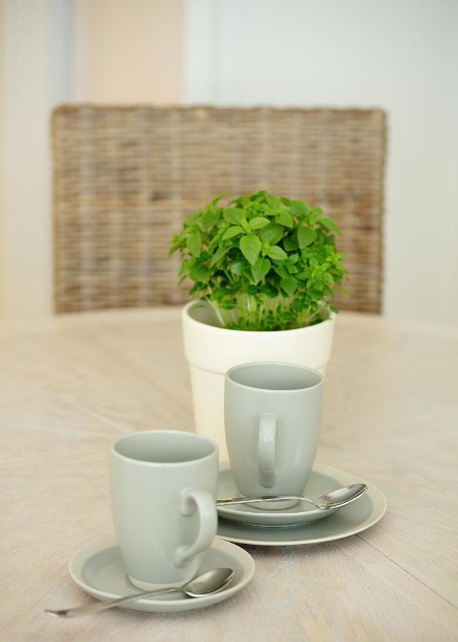 Sea View Studio Apartments By The Beach Ihasalu Exterior photo